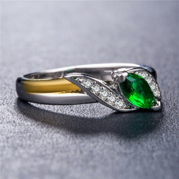 925 Silver Ring Marquise Cut Emerald Wedding Ring - Picture 3 of 3